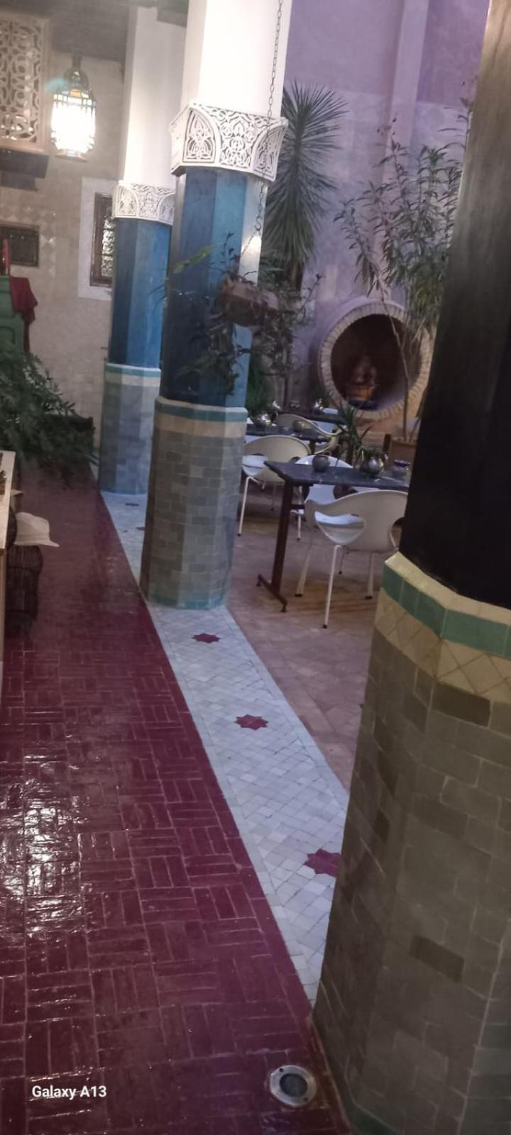 לינה וארוחת בוקר Les Bains De Fez Tara מראה חיצוני תמונה