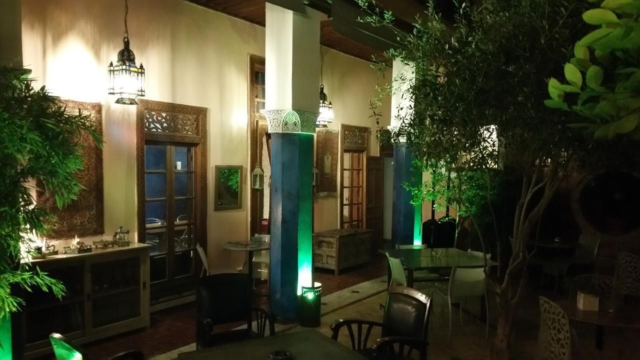 לינה וארוחת בוקר Les Bains De Fez Tara מראה חיצוני תמונה