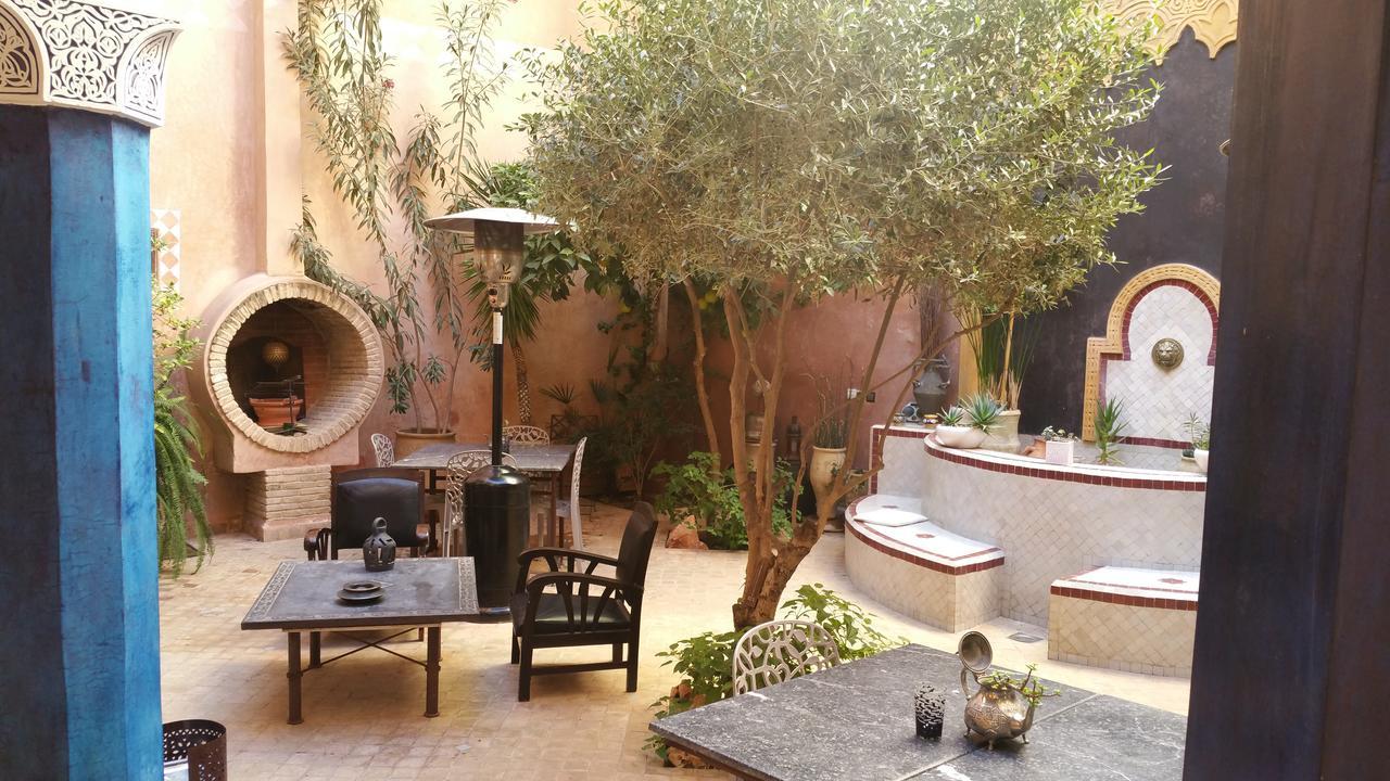 לינה וארוחת בוקר Les Bains De Fez Tara מראה חיצוני תמונה