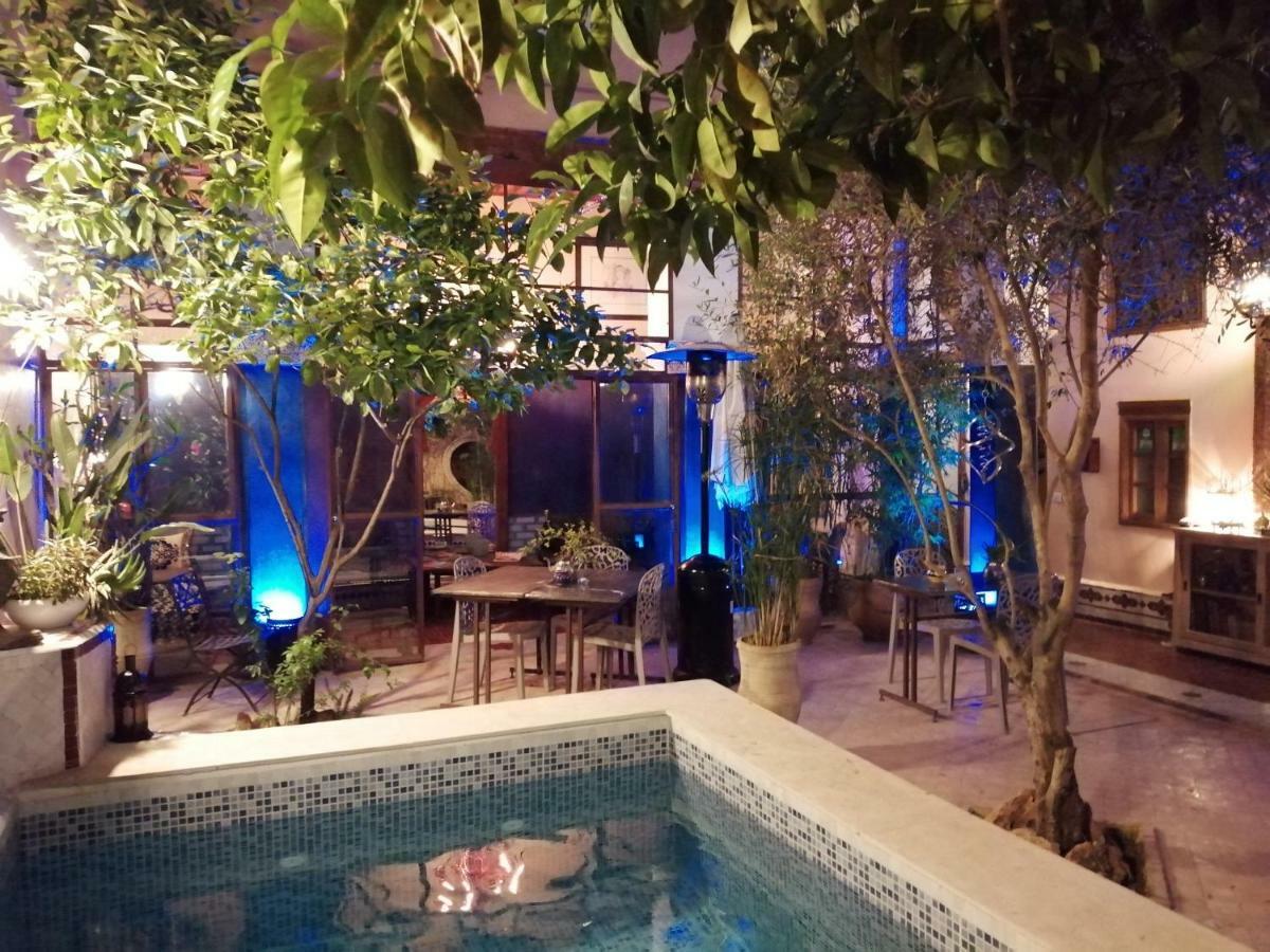 לינה וארוחת בוקר Les Bains De Fez Tara מראה חיצוני תמונה
